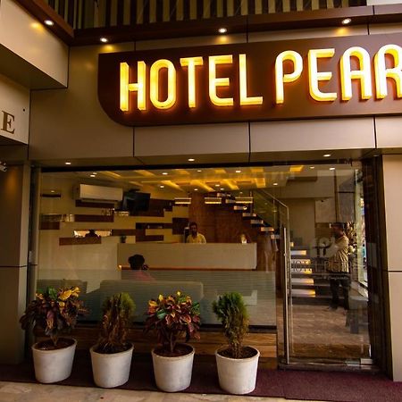 Hotel Pearl Вадодара Экстерьер фото