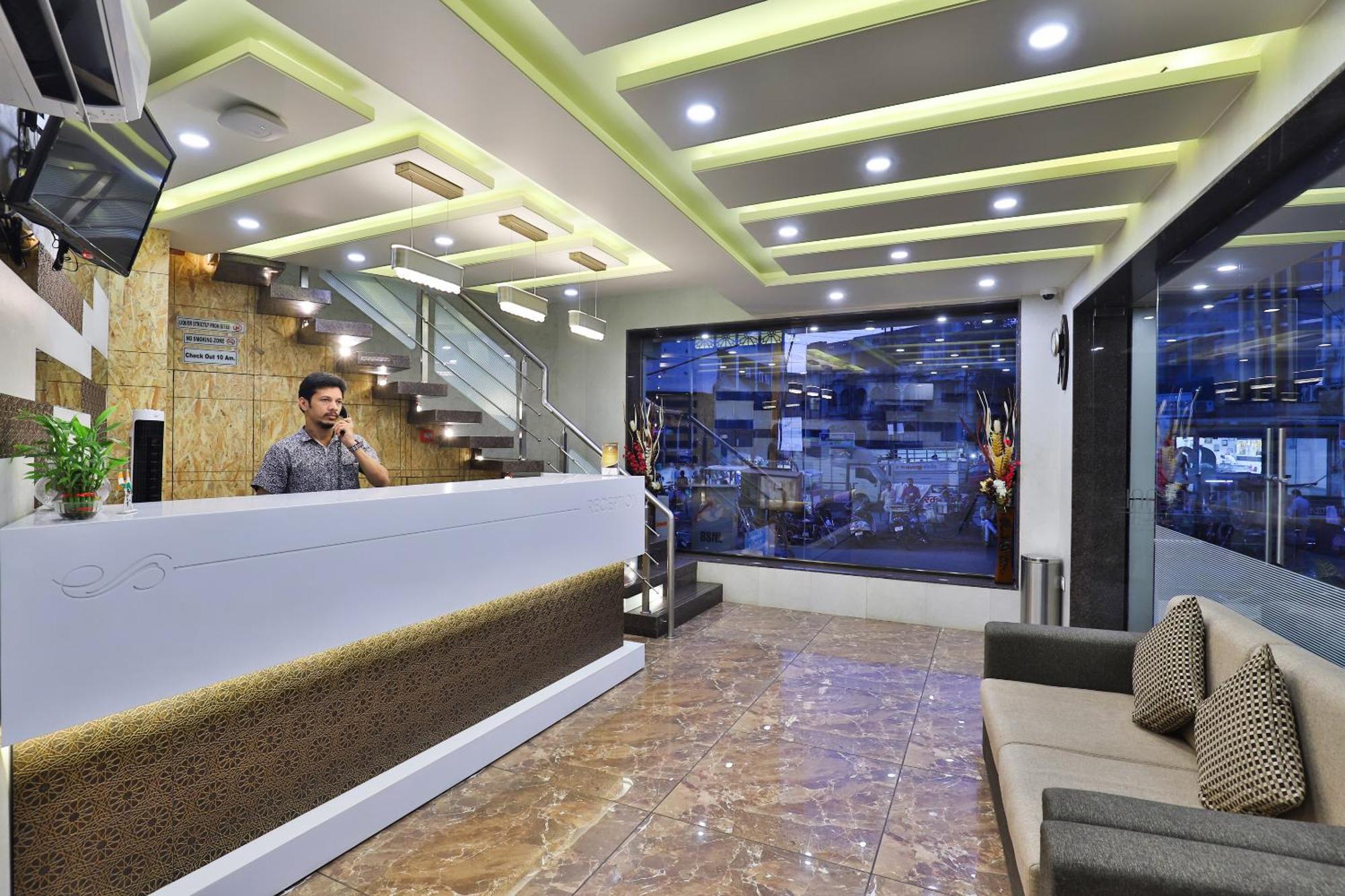Hotel Pearl Вадодара Экстерьер фото