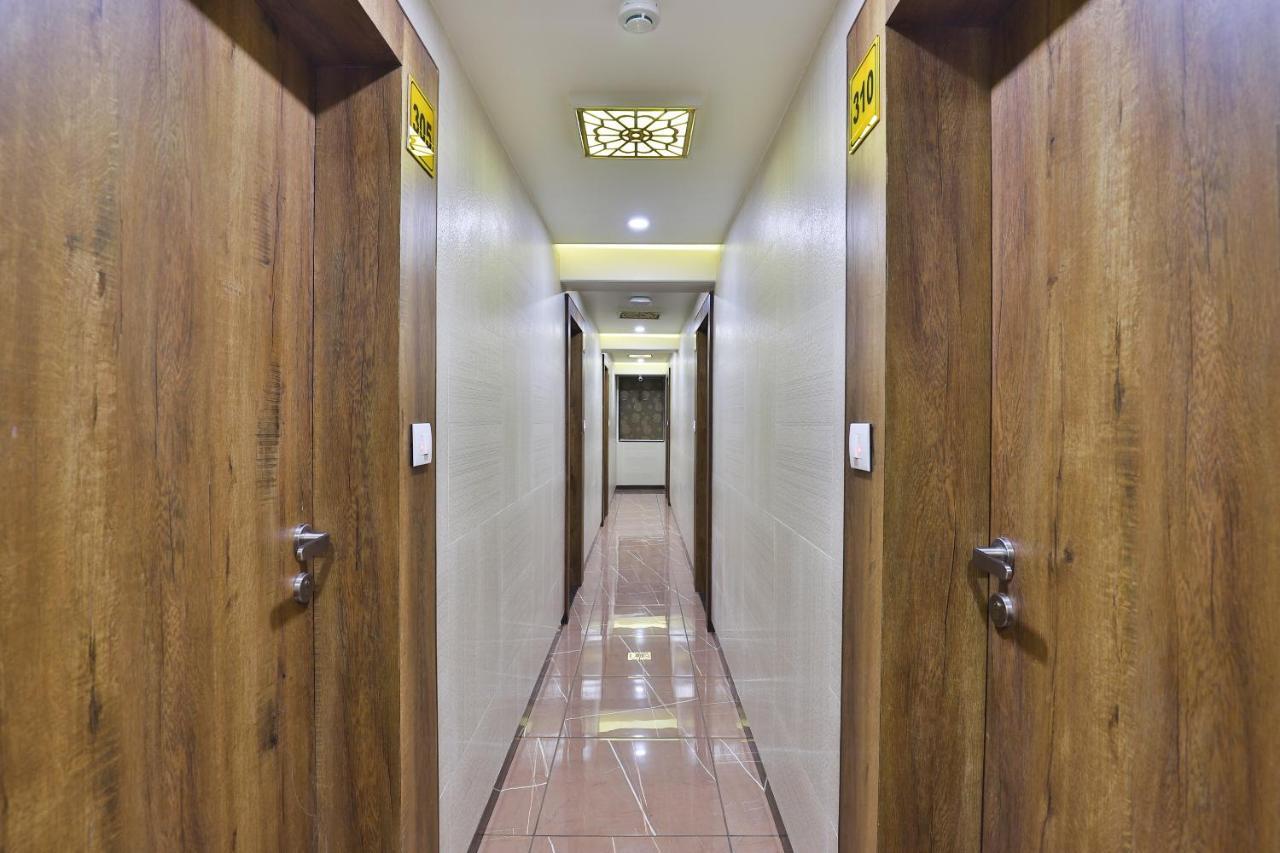 Hotel Pearl Вадодара Экстерьер фото
