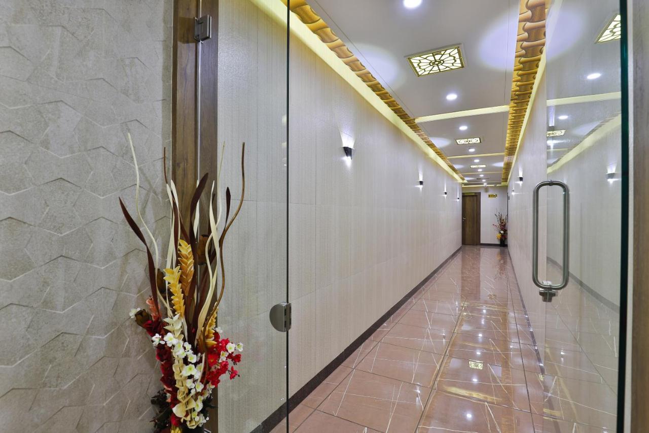 Hotel Pearl Вадодара Экстерьер фото