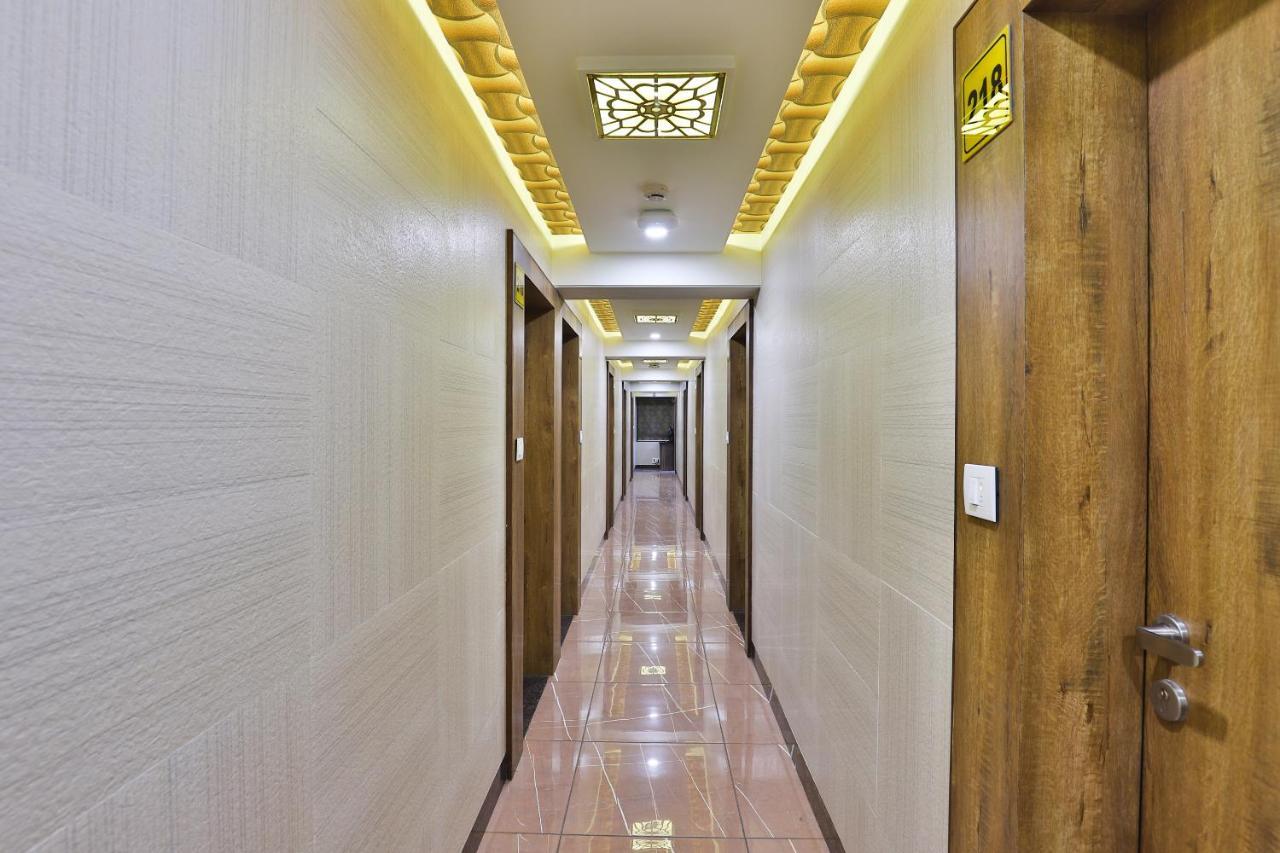 Hotel Pearl Вадодара Экстерьер фото